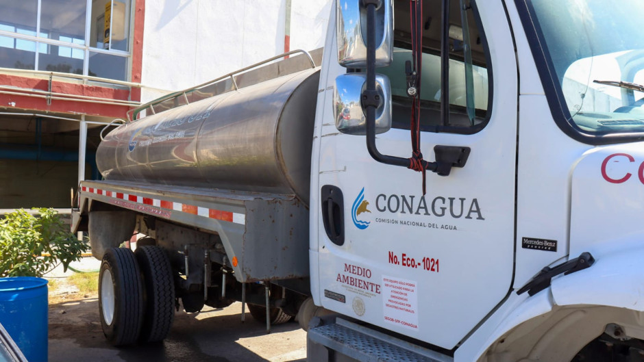 Recibió COMAPA camiones cisterna de CONAGUA en apoyo ante la contingencia hídrica
