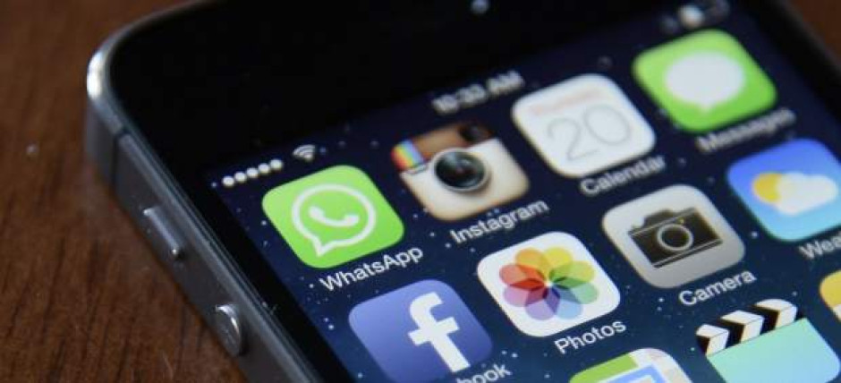 Cinco rumanos roban iPhones de un camión en movimiento