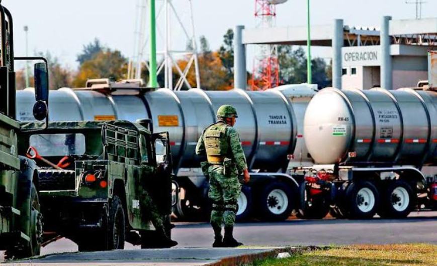 Investigan a ex funcionarios de Pemex por huachicoleo