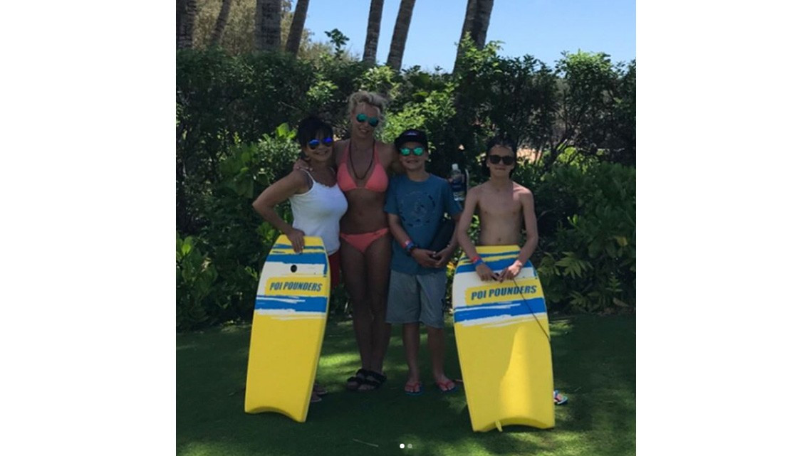 Britney Spears sorprende con impresionante bikini