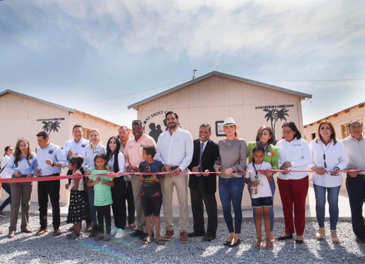 Entregó Carlos Peña Ortiz 30 casas y dos plantas purificadoras para comunidad migrante 
