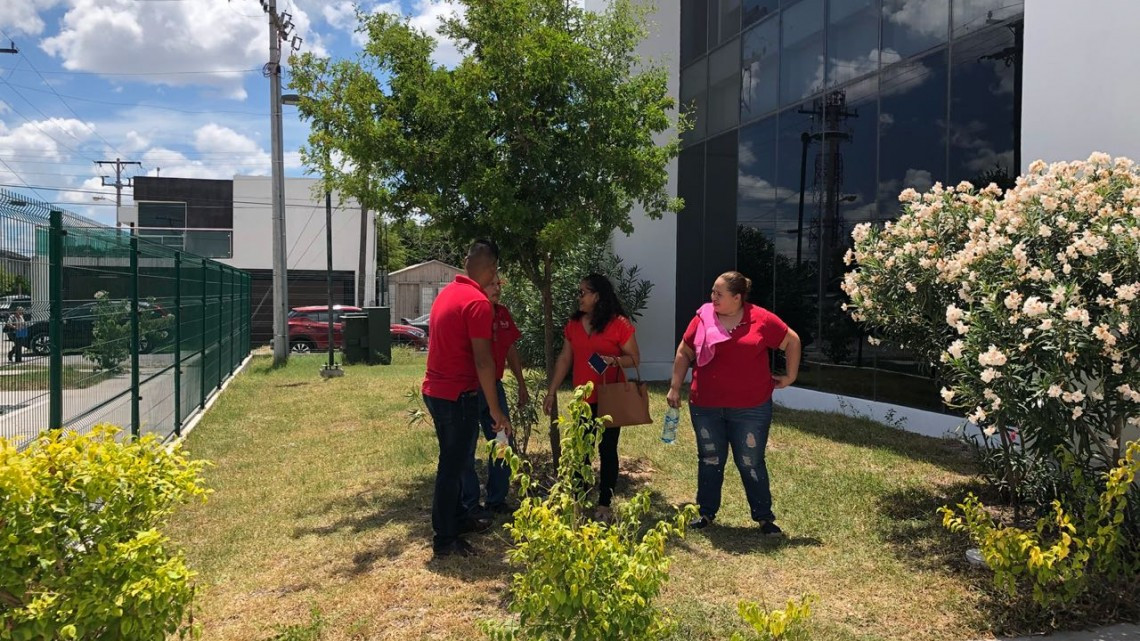 Maestros piden la salida de Héctor Escobar 