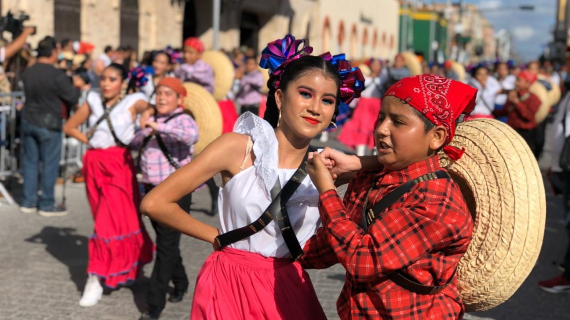 Desfilan en Matamoros por el 109 Aniversario de la Revolución Mexicana