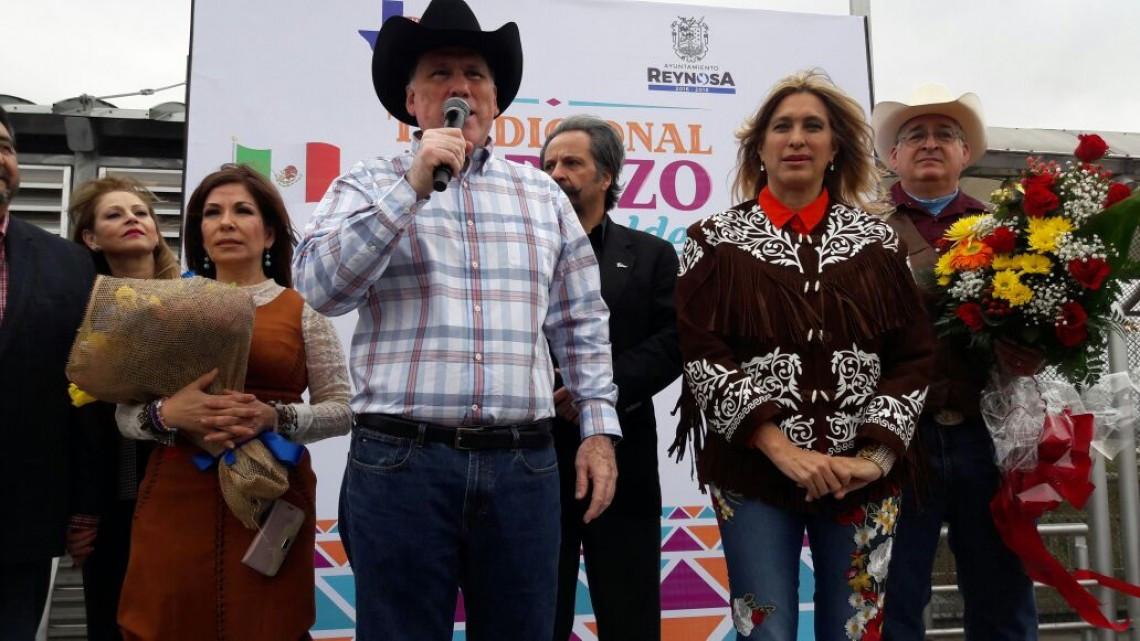Con tradicional abrazo, refuerzan lazos entre Reynosa Tamaulipas e Hidalgo Texas