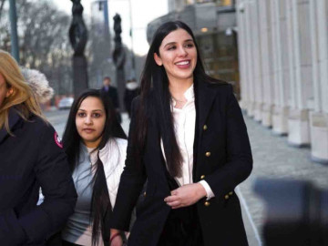 Emma Coronel es investigada por conspiración