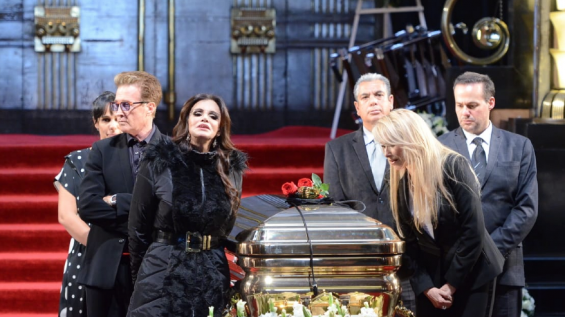 Rinden homenaje a José José en Ciudad de México