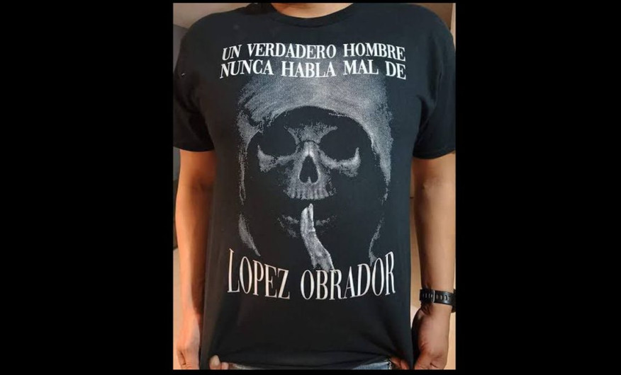Morena causa polémica en redes de playera de la Santa Muerte y leyenda de AMLO
