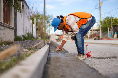 Supervisó Carlos Peña Ortiz nueva pavimentación hidráulica en Ampliación La Presa