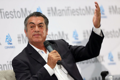 Mi gobierno regalaría oportunidades, dice “El Bronco”