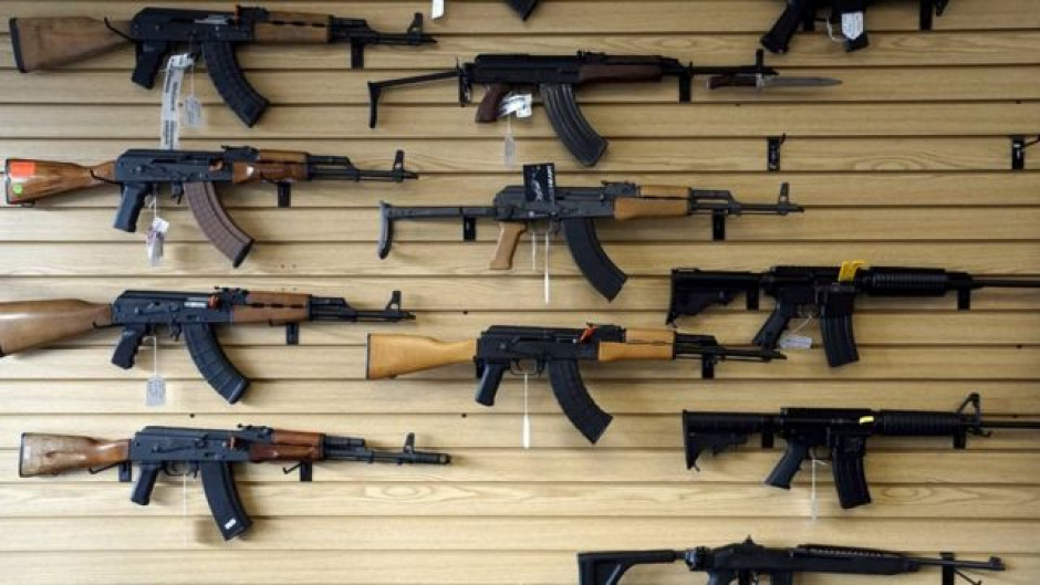 Aumenta la compra de armas en Estados Unidos durante pandemia 