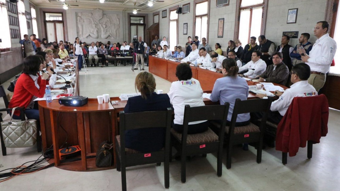 Cabildo aprueba descuentos en mercados y cementerios