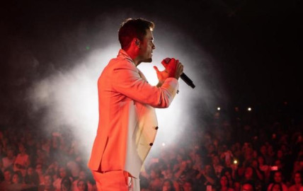 Carlos Rivera rinde homenaje a José José 