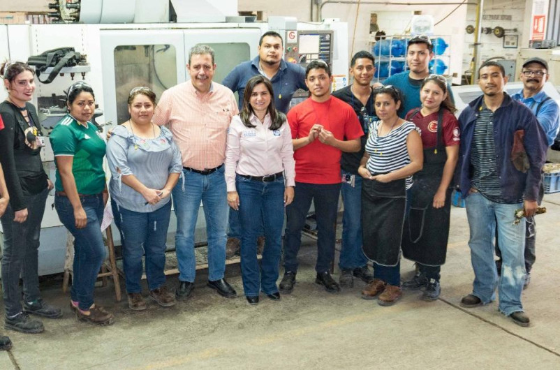 Ivett Bermea escucha a los trabajadores y se compromete con su capacitación continua