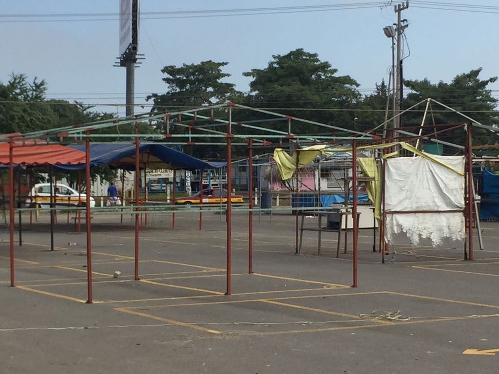 A punto de desaparecer mercado creado con comerciantes informales