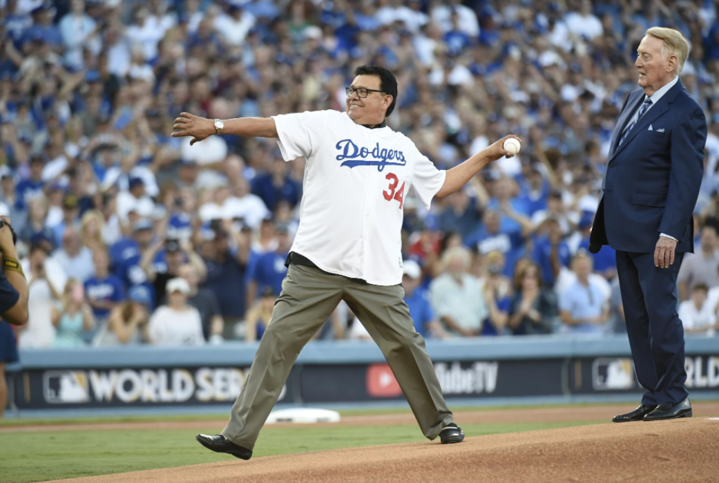 Fernando Valenzuela abre el segundo juego de la Serie Mundial