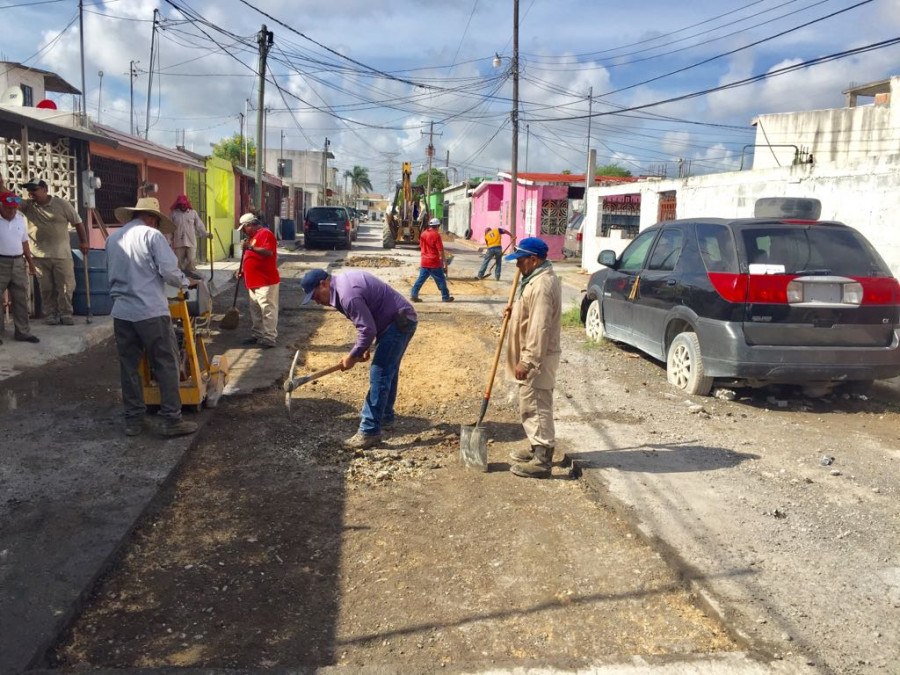 Rehabilita Ayuntamiento calle Argentina en la Cañada