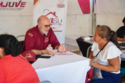 Imvisu avanza en el programa Bloquera Comunitaria para mejorar casas en Nuevo Laredo