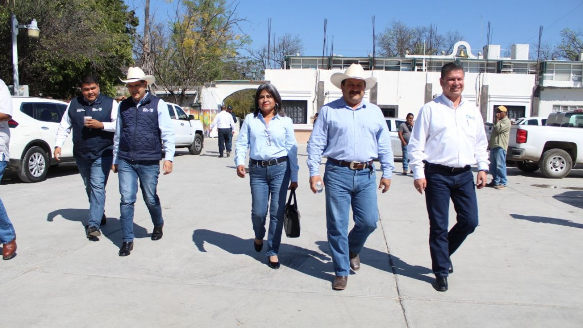 Entrega GobTam y SEBIEN beneficia a población de Jaumave