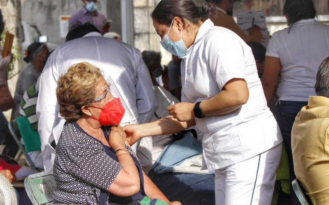 Se agotan vacunas contra el COVID-19 desde el primer día en Matamoros