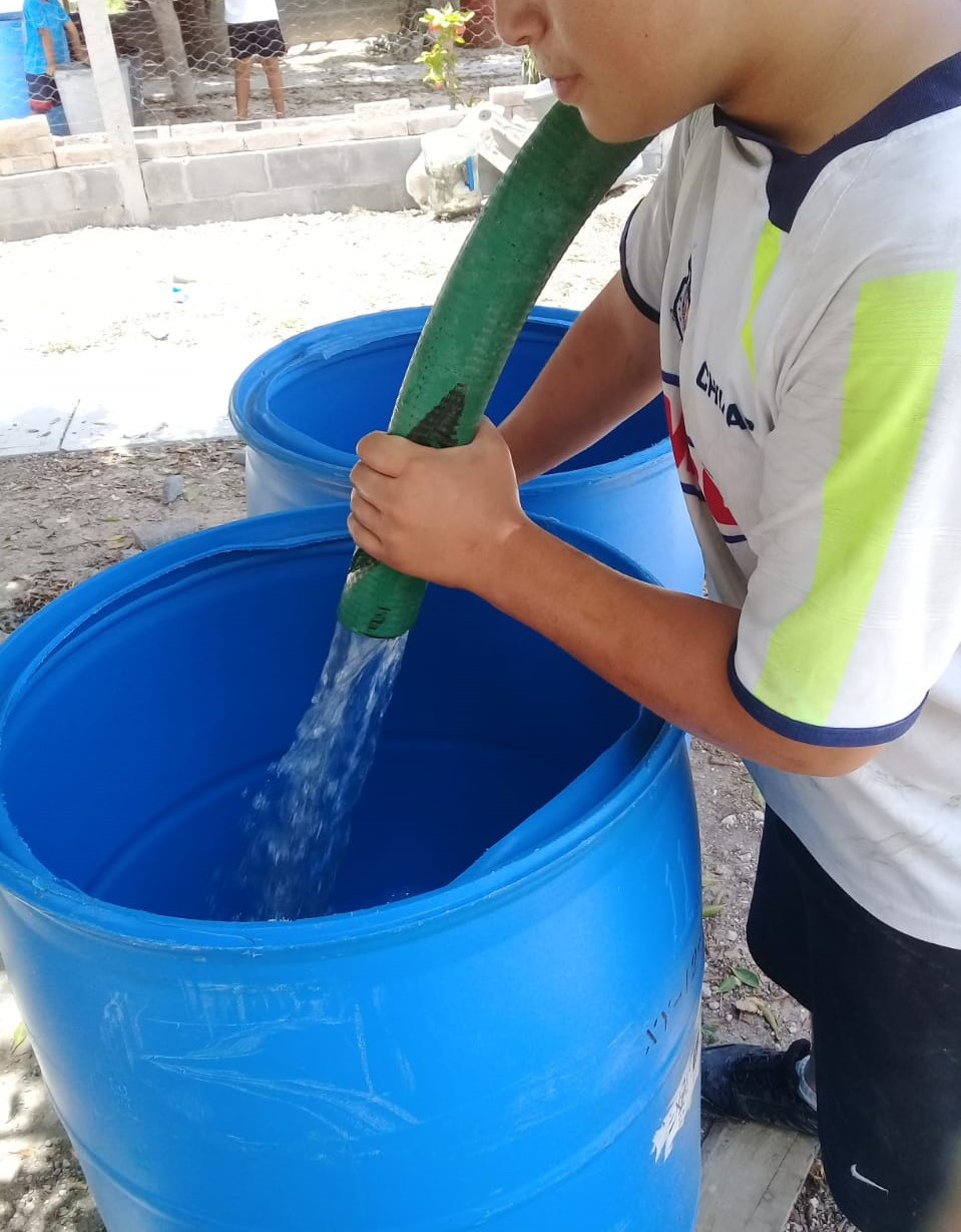 Continúa entrega de agua potable en pipas a colonias