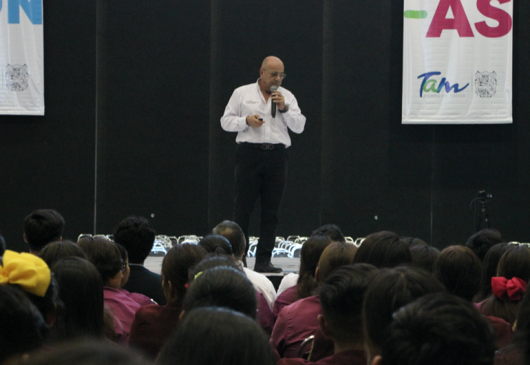 Genera política ambiental oportunidades empresariales