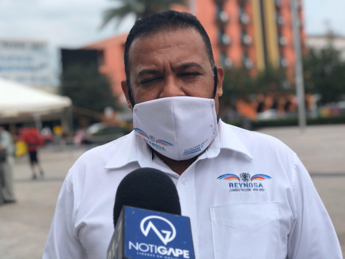 Continúan restricciones de visitas en panteones