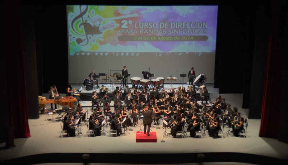 Brinda Gobierno de Carlos Peña Ortiz apoyo al talento local