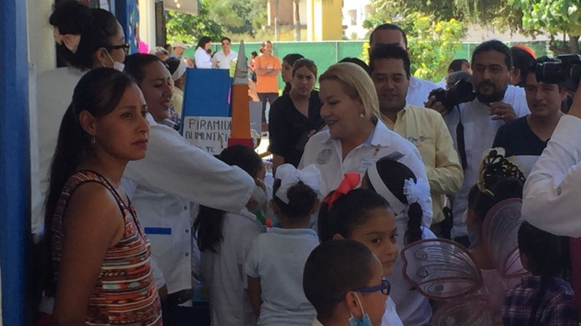Buena salud bucal se fomenta desde la niñez