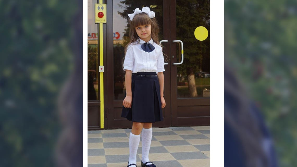 La niña "más guapa del mundo", va a la escuela