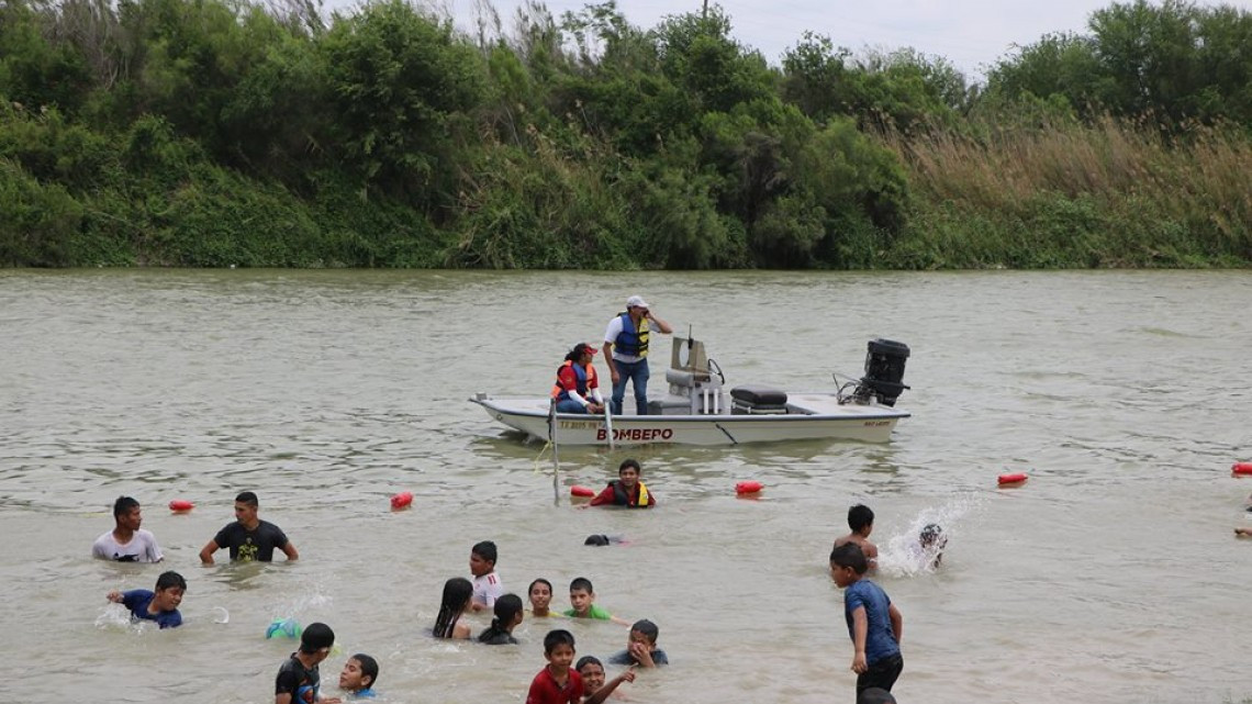 Llevan a cabo "Torneo de Pesca y Voleibol"