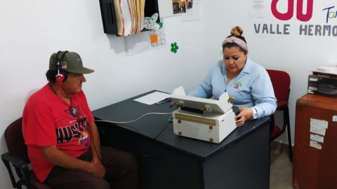 Apoya DIF Tamaulipas a personas con problemas auditivos