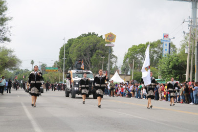 Participa SSPT en desfile conmemorativo de la Independencia de México