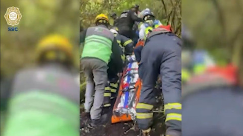 Rescatan a hombre que cayó al cráter del volcán Xitle, en Tlalpan