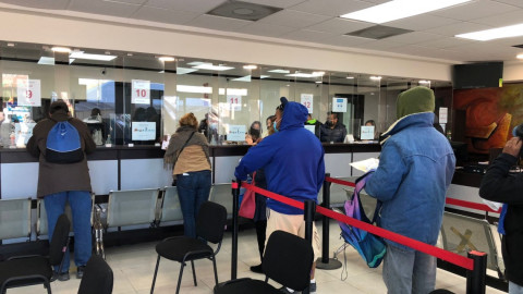 Acuden contribuyentes a pagar su predial