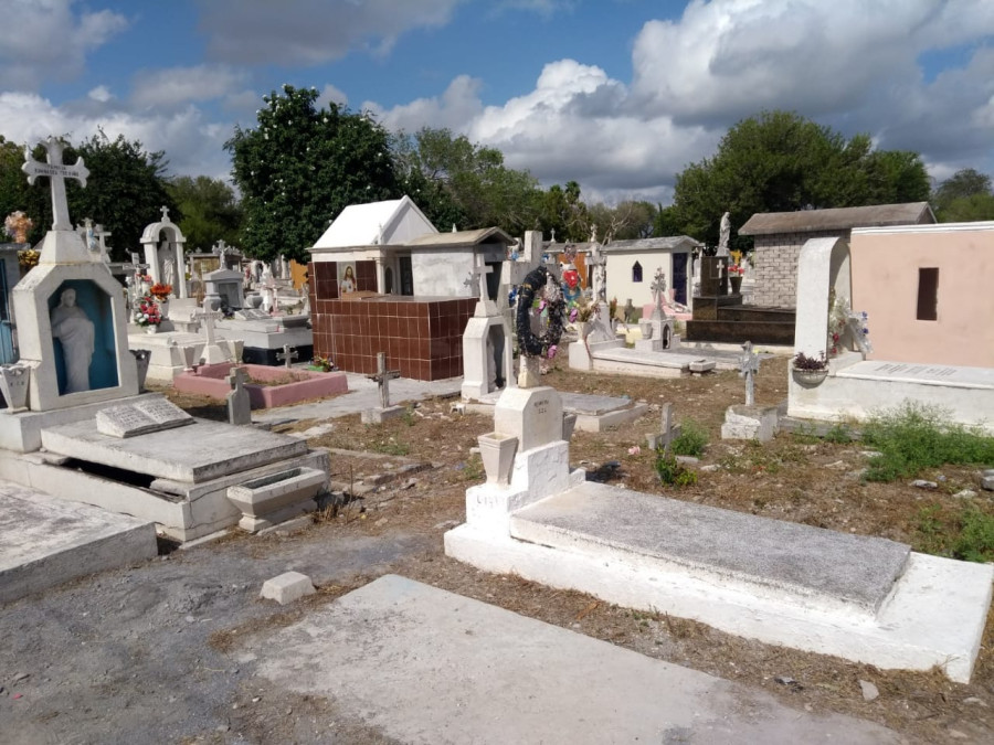 Panteones municipales con espacio en caso de demanda de fosas para muertos por Covid