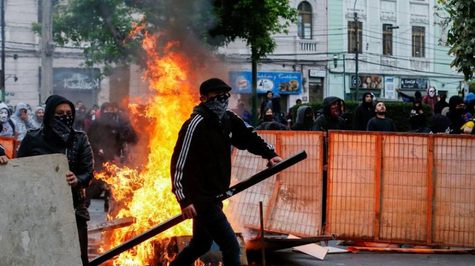 Se eleva a 15 el número de muertos por las protestas en Chile
