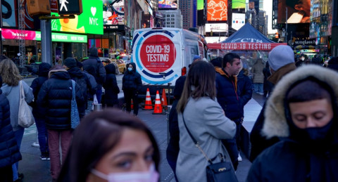 Aumenta NY nivel "alto" de alerta por casos de COVID-19