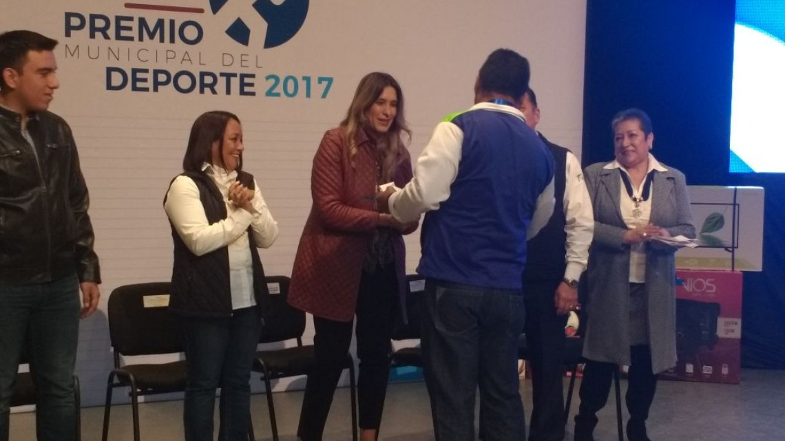 Entregan premios al deporte en Reynosa 2017