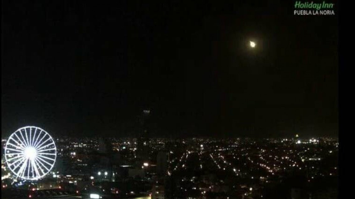 Asombrosas imágenes de caída de meteorito en México