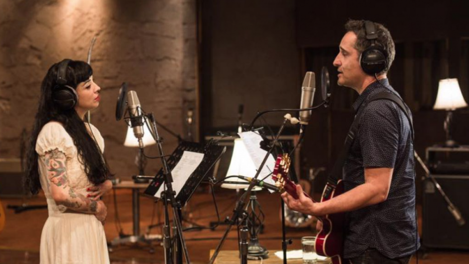 Jorge Drexler presenta el video de su canción "Asilo" junto a Mon Laferte