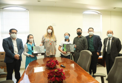 Entrega Alcaldesa premios a Diputados Infantiles