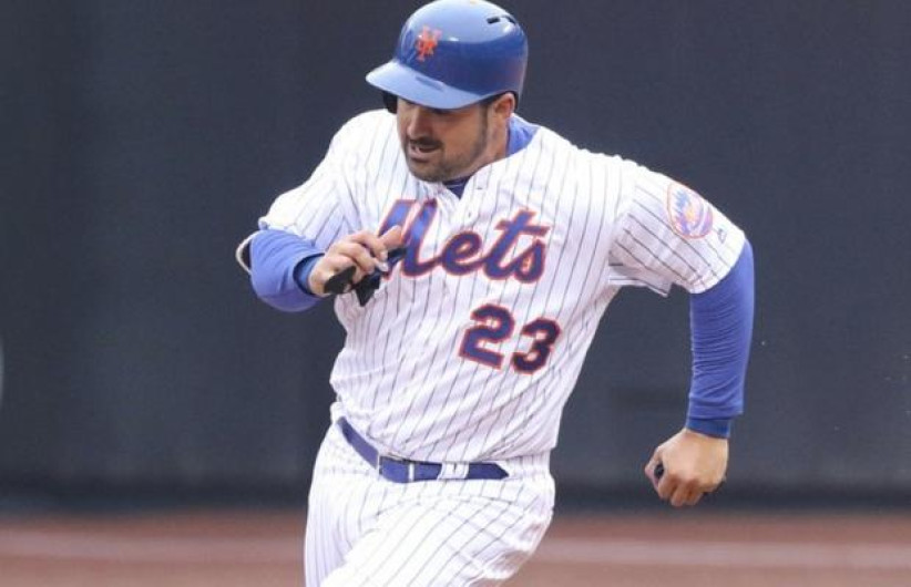 Adrián González conecta hit en triunfo de los Mets ante Nacionales