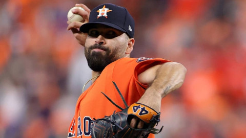 El mexicano Urquidi hace historia y los Astros empatan la Serie Mundial ante Atlanta