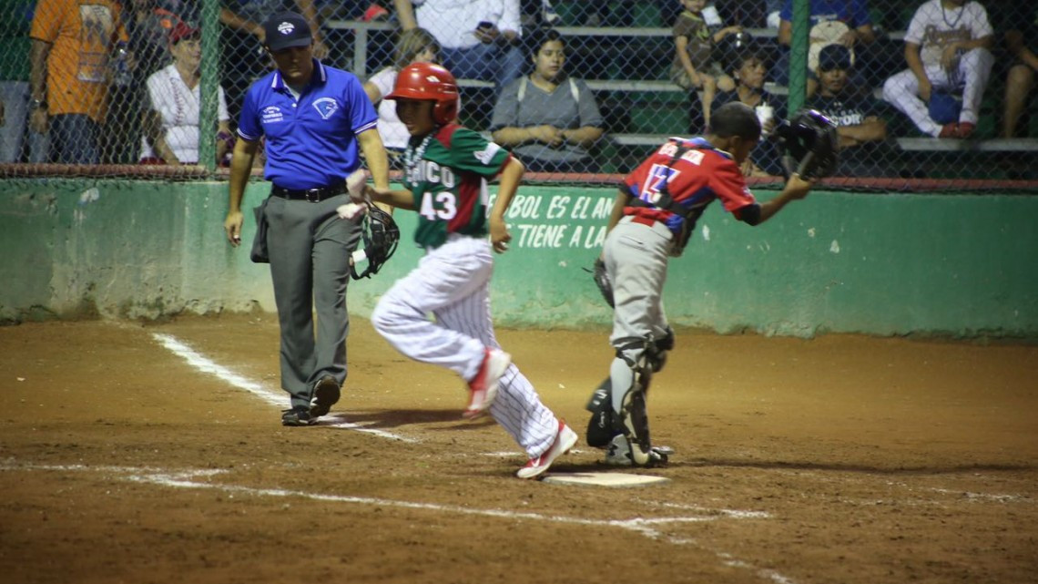 México vence a Rep. Dominicana sin recibir carreras