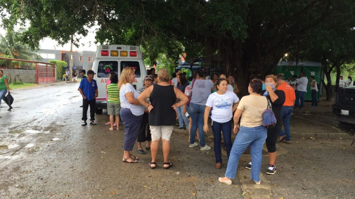 Familias externan molestia y cansancio ante la contingencia