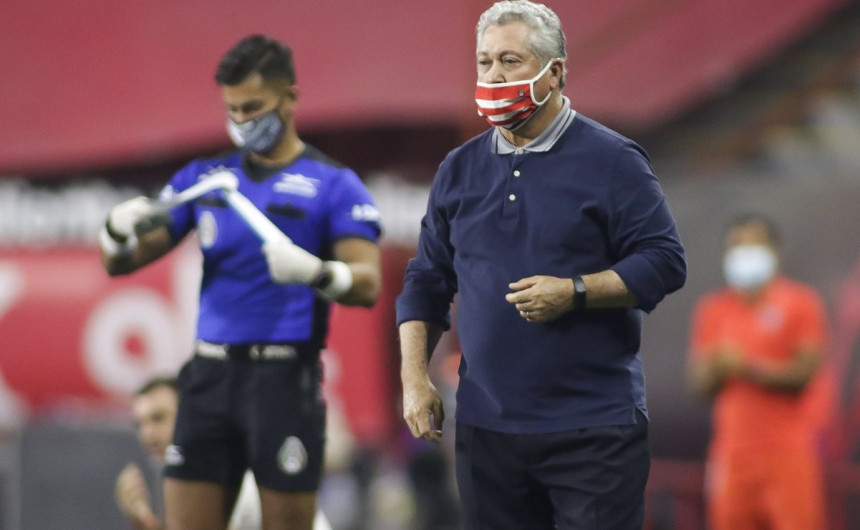 Vucetich da positivo a coronavirus