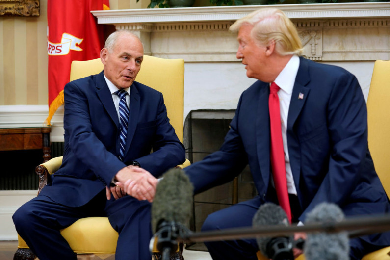 John Kelly presta juramento como nuevo jefe de gabinete de Trump