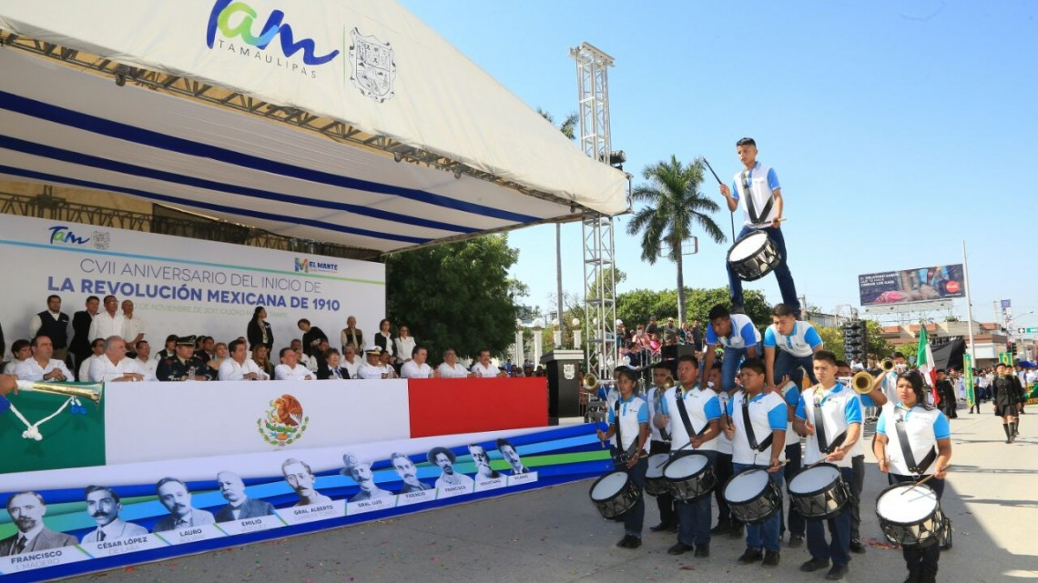Gobernador conmemora revolución mexicana con desfile