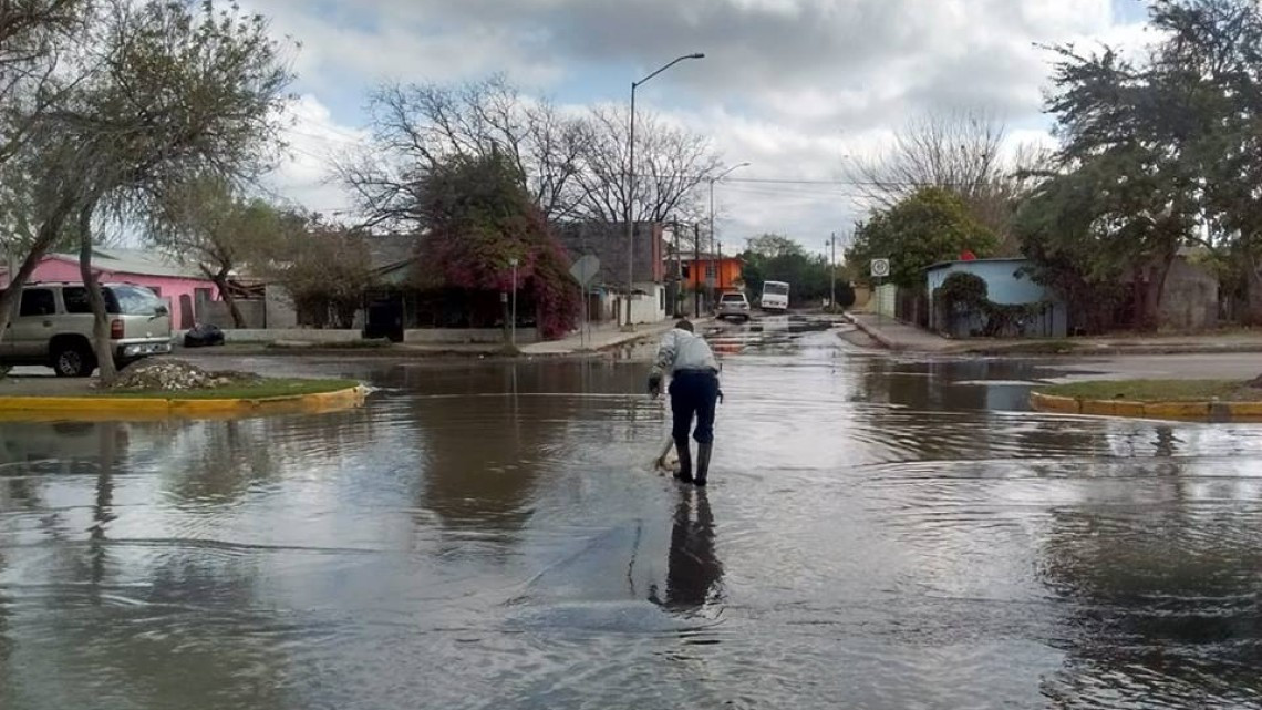 Comapa trabaja con equipo vactor