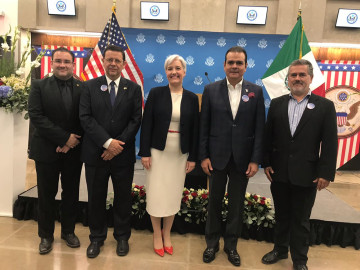 Celebran Independencia de los Estados Unidos de Norteamérica.